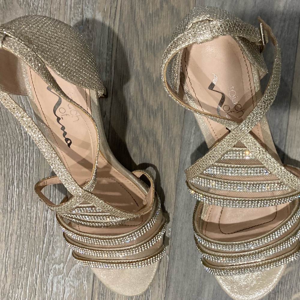 Worn once for a Gala event - Size 6 Gold Sequin